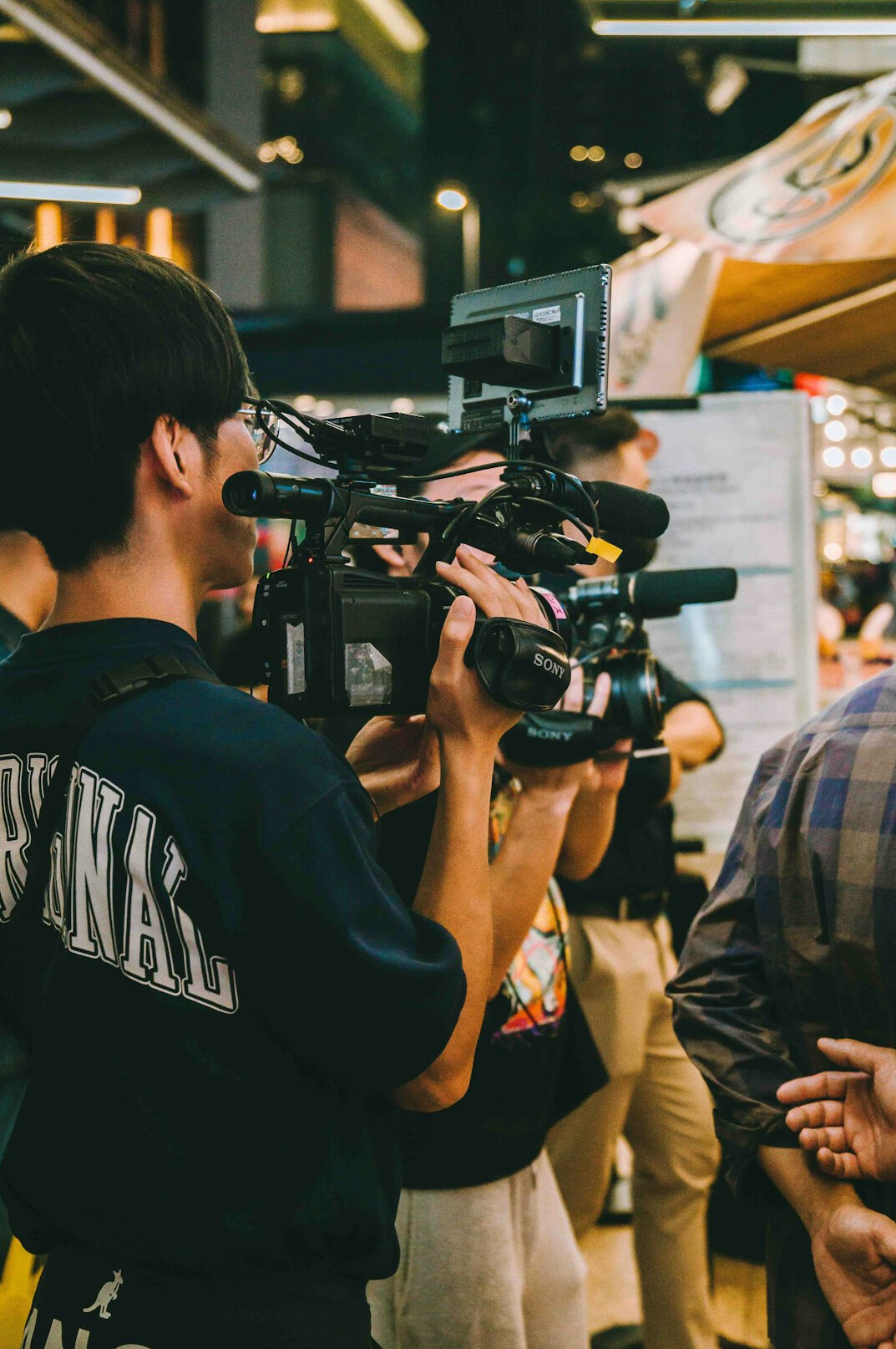 investigative journalism team